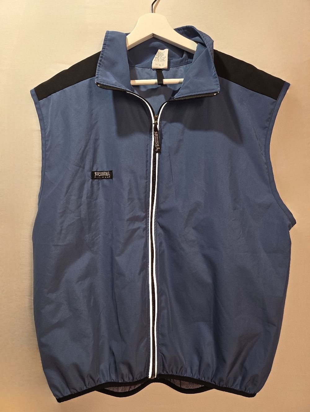 Running Room Jogging Vest Lg Blue With Black Panels Mesh Ventilated Reflective